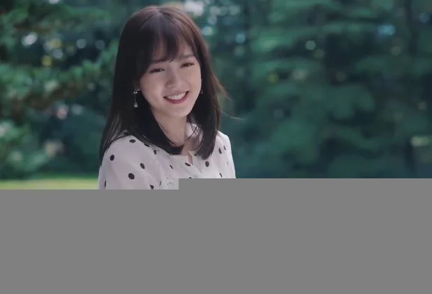 Ngày đầu đóng phim em còn ngại, nhưng em xinh vcl